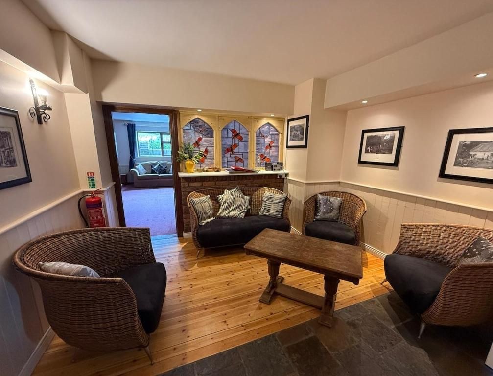 A quiet sitting area inside the lodge